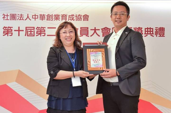 雲林眷協理事王偉儒獲選 115 年雲林縣社會優秀青年王偉儒曾獲第 10 屆全國傑出育成經理人,當年全國僅 3 人得獎。